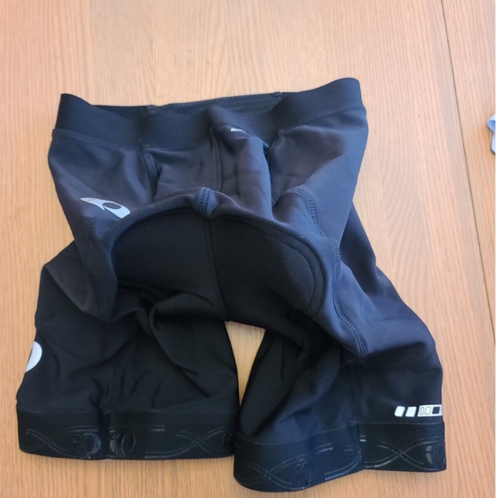 Pearl iZumi Women's Pro Cycling Short Size Small Black w/ Reflective Detail